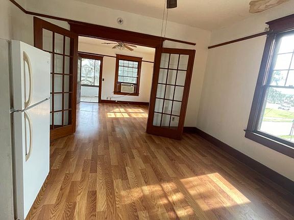 5th image of 118 S 3rd St Unit 201