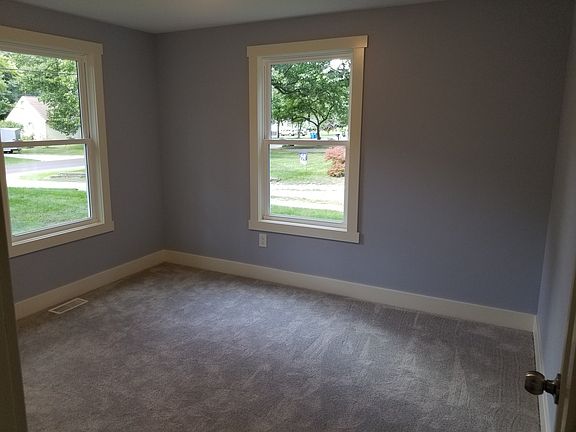 5th image of 15286 Coleman Ave