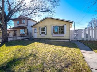888 N McKenzie Dr SE, Calgary, AB T2Z 1Z1