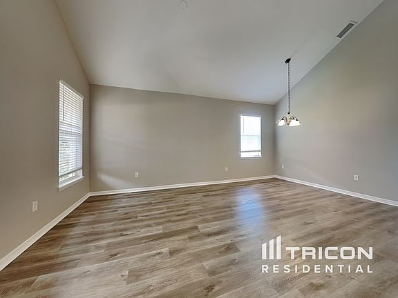 2nd image of 3017 Azalea Blossom Dr