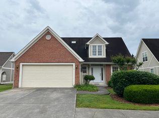 6 Willow Tree Ct, Johnson City, TN 37604
