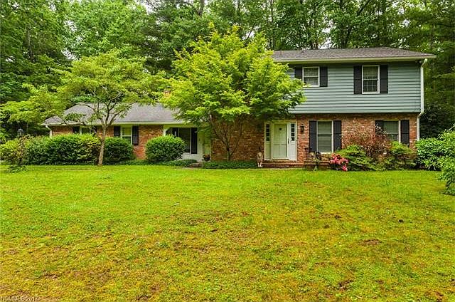 1st image of 21 Echo Lakes Dr