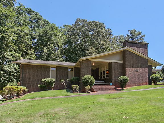 3rd image of 4433 King Valley Dr SE
