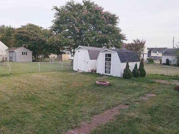 4th image of 7 Barclay Dr