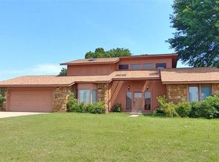 1309 SE 17th St, Pryor, OK 74361