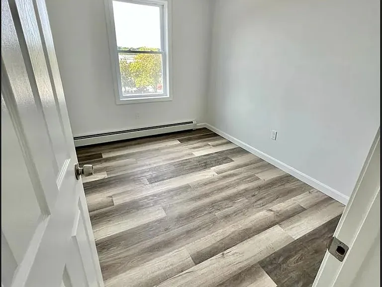 73 Brookside Ave #C — Photo 9