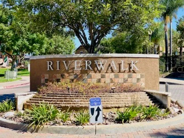 4 bed, 3.5 bath, 1869 sqft, $4,300 — Photo 2