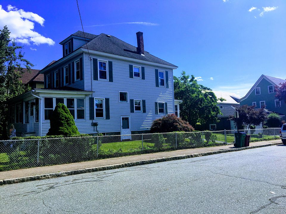 OPEN HOUSE 
TODAY 12-3PM
