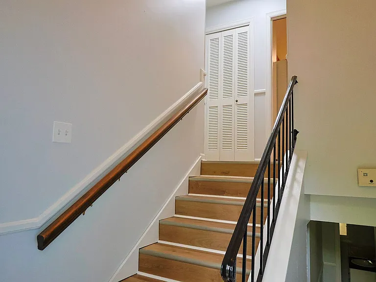 205 Tamassee Dr — Photo 46