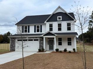 807 Winds Way, Aberdeen, NC 28315