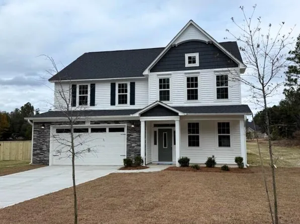 807 Winds Way, Aberdeen, NC 28315