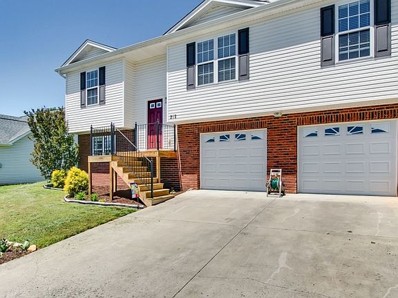 2nd image of 212 Stone Edge Cir