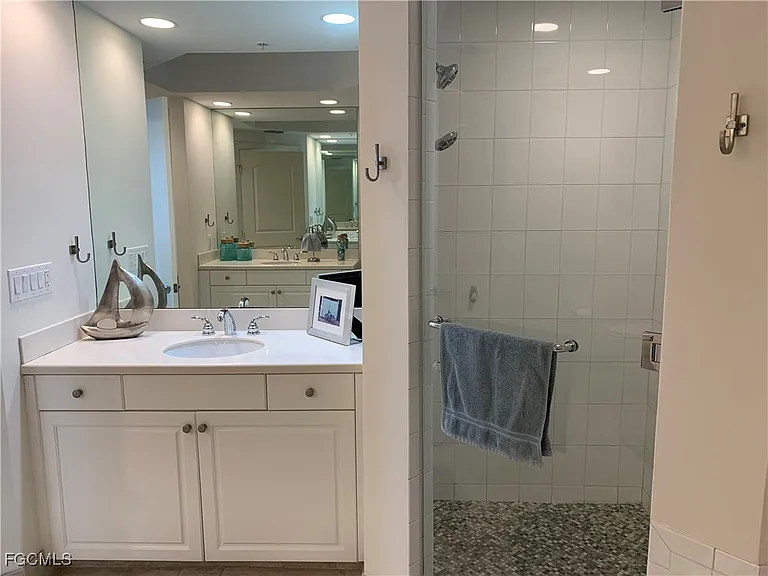 2090 W 1st St #510 — Photo 17
