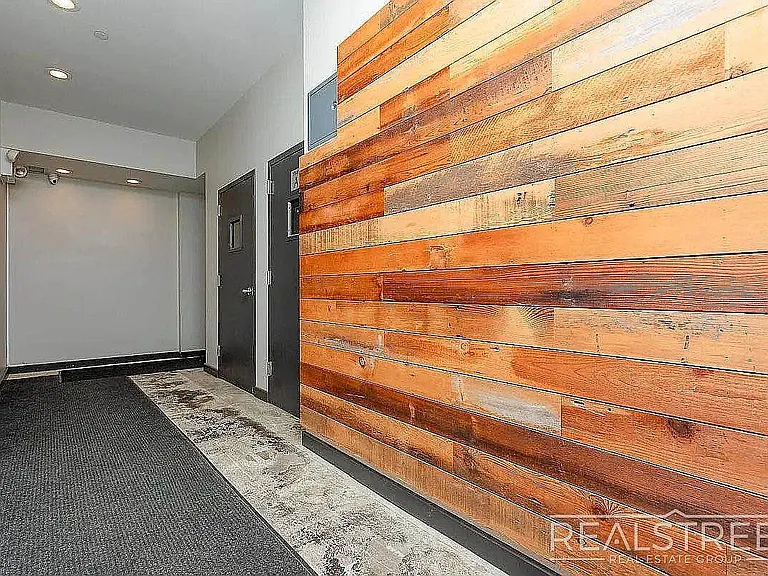 286 Stanhope St #4C — Photo 10