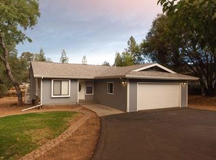 22484 Sunset Ridge Dr, Auburn, CA 95602
