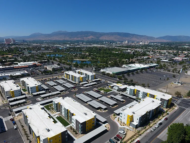 Parq Crossing Apartments — Photo 24