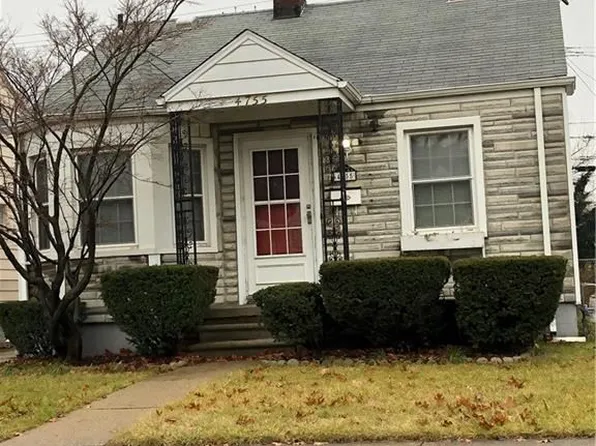 4755 Curtis St, Dearborn, MI 48126