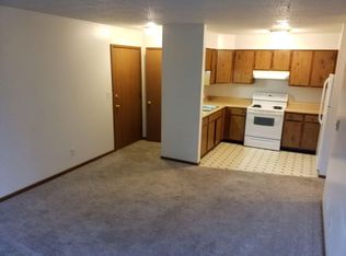 1206 Locust Rd #13, Decorah, IA 52101