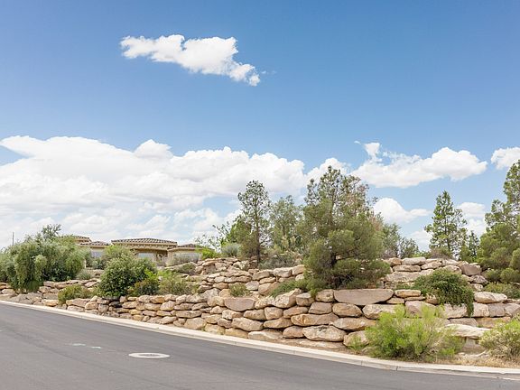 3rd image of 2314 S Southgate Hills Dr