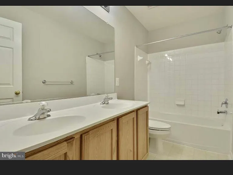 5300 Talladega Ct — Photo 3