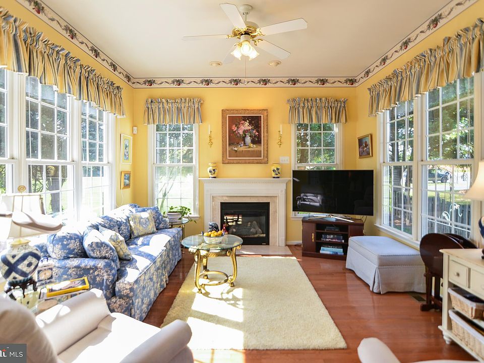 1st image of 11404 Mansfield Club Dr