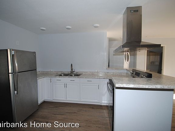 5th image of 4693 Amherst Dr