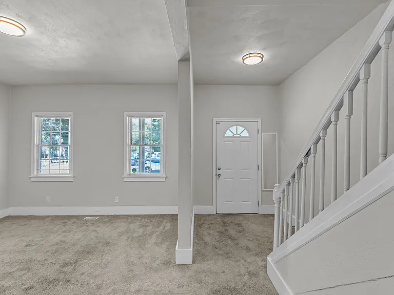 1359 W 40th St — Photo 5