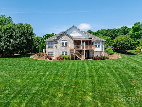 5th image of 4209 Rainbow Hills Dr