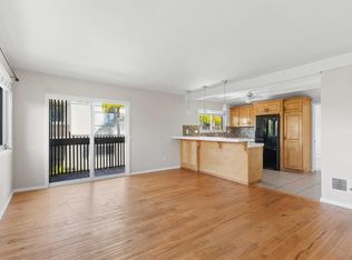 155 Rosebay Dr APT 18, Encinitas, CA 92024