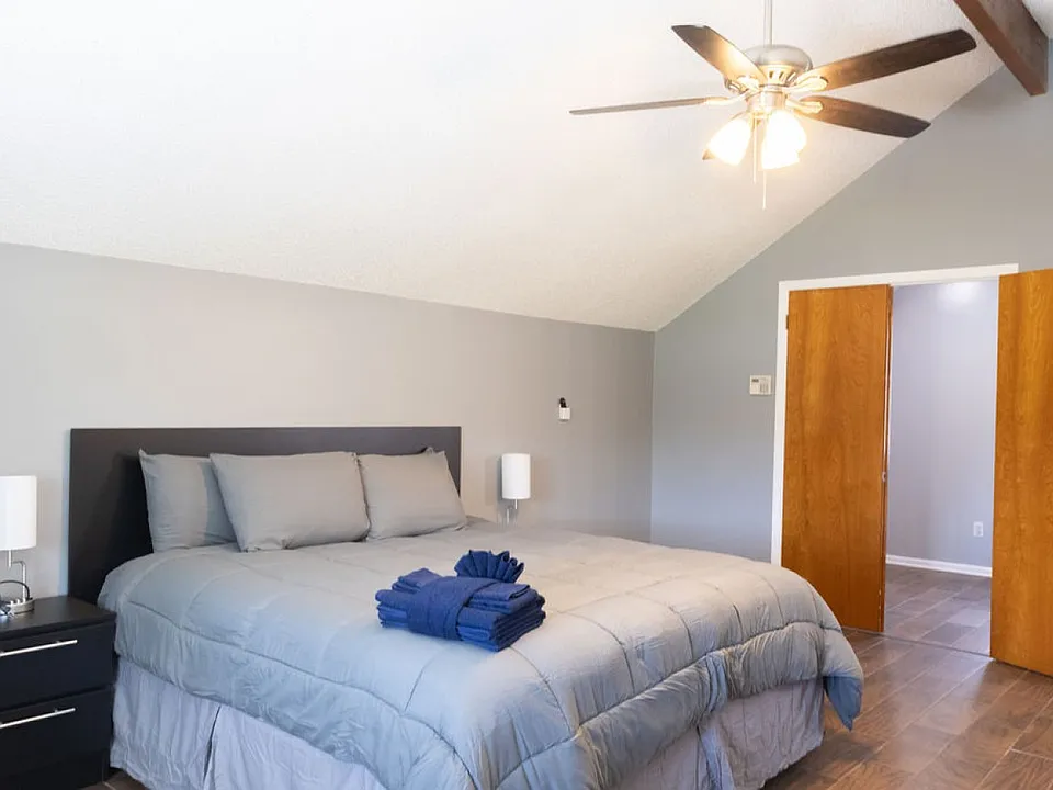 8354 Chimney Oak Dr