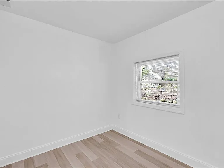 315 Evans St — Photo 21