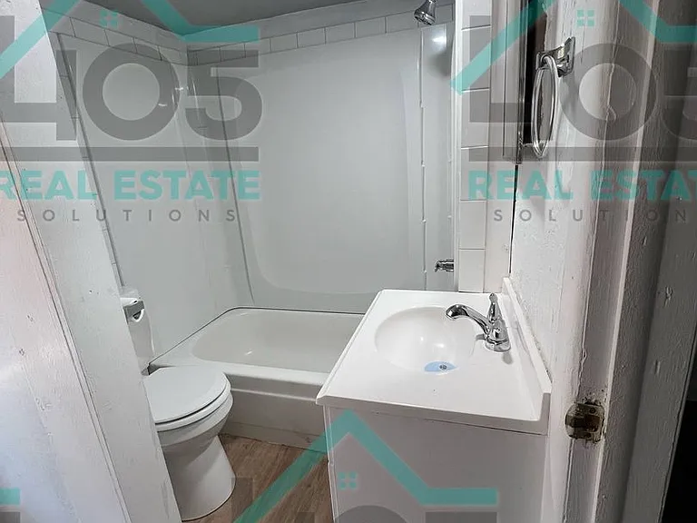 2125 SW 26th St. — Photo 7