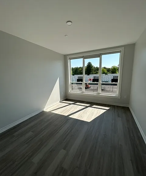 Residences at Sharon Gallery — Photo 126