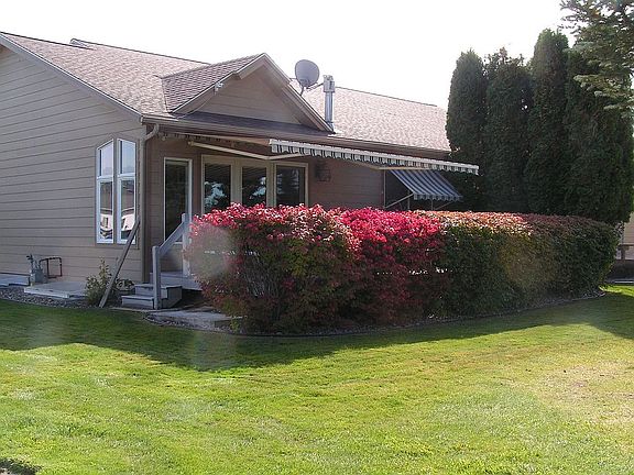 mature landscaping