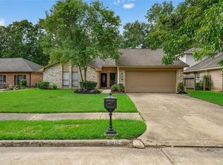 1311 Carriage Dr, Richmond, TX 77406