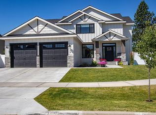 9319 N Gettys Ln, Hayden, ID 83835