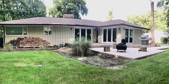 3rd image of 6206 N Woodlane Dr