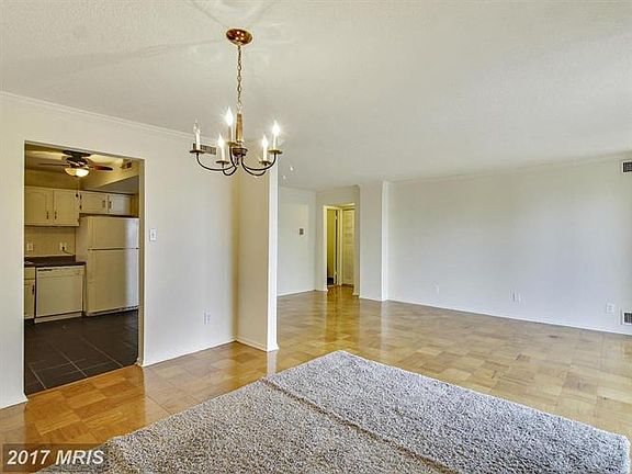 3rd image of 118 Monroe St #70