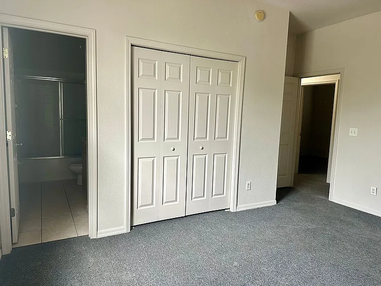 3619 W Reynolds St #1 — Photo 7