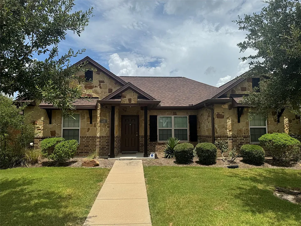 410 Deacon Dr W