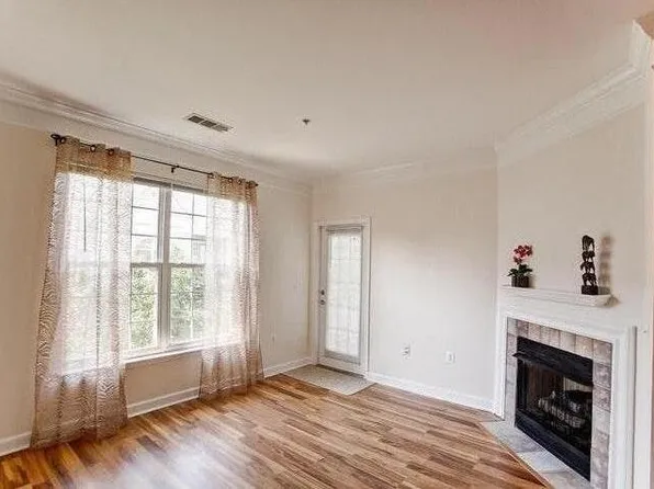 3021 Nicosh Cir Floor 4, Falls Church, VA 22042