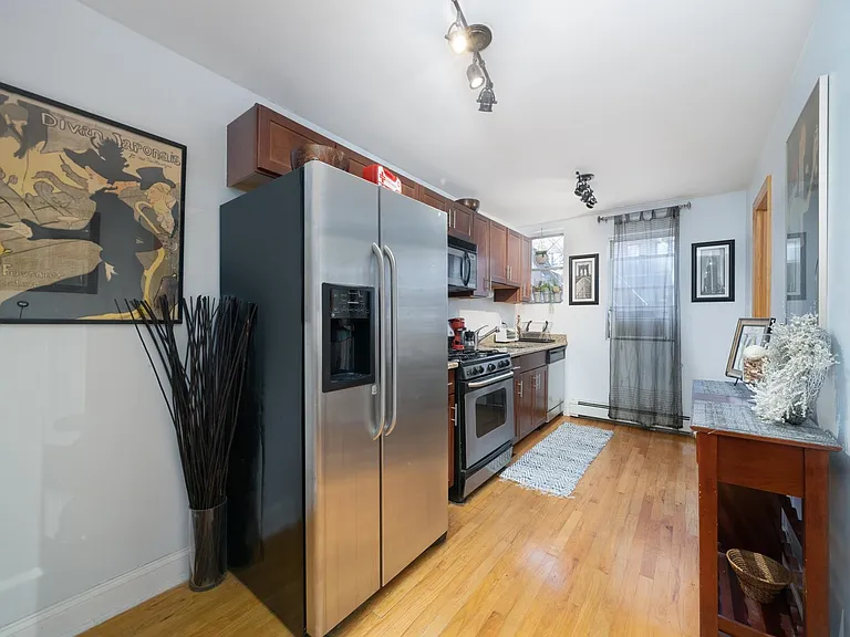 63 Jefferson St #4 — Photo 9