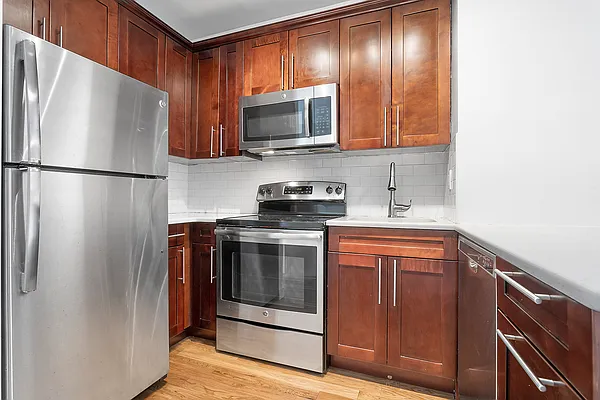 Rented by Fountain Realty Group | media 11