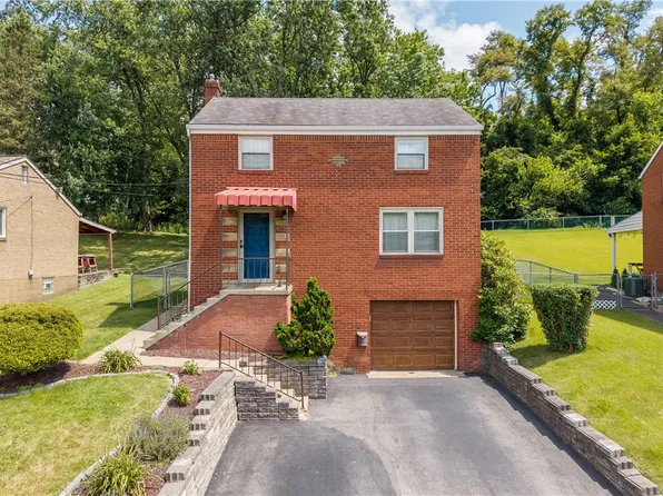 4756 Woodhill Dr, Homestead, PA 15120