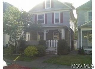 1st image of 1711 Oak St