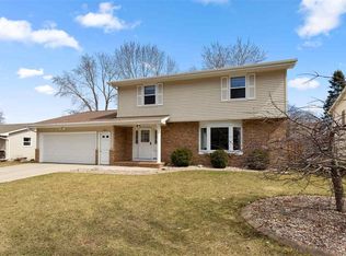 1816 S Mayfair Dr, Appleton, WI 54914