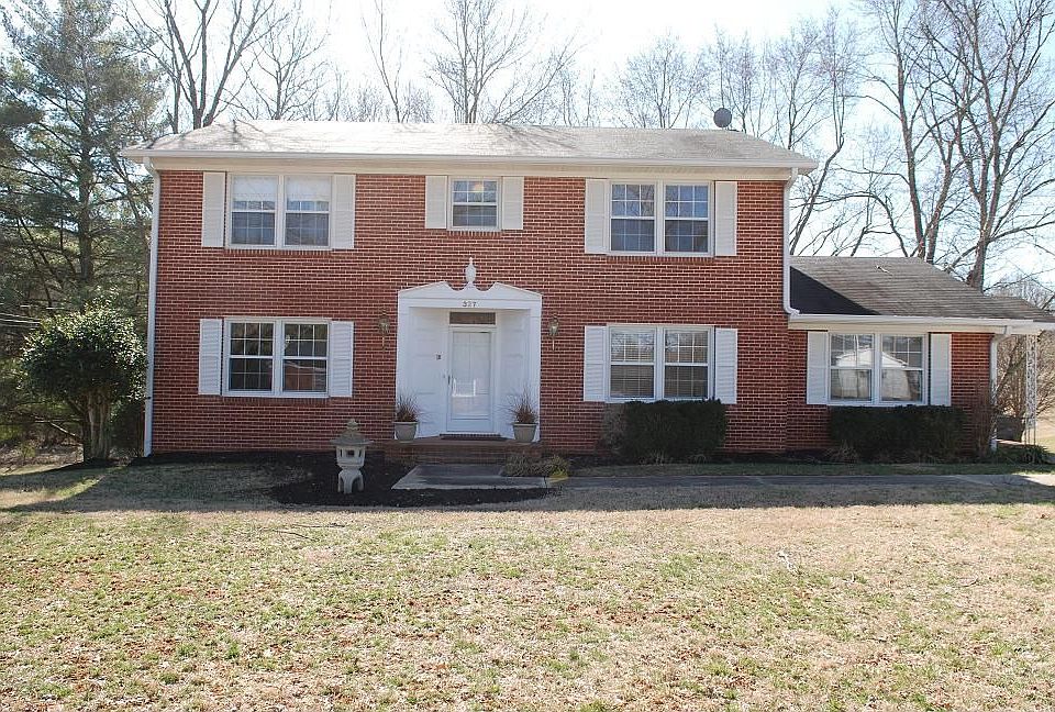 1st image of 327 Windsor Dr