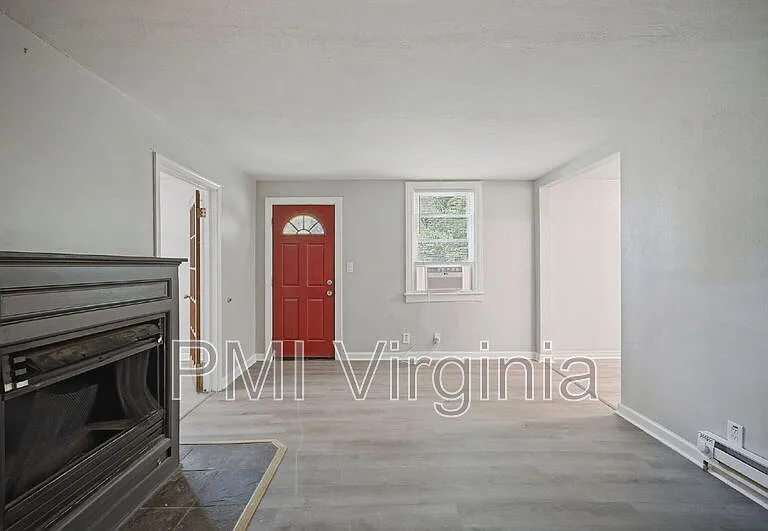 3407 Essex Cir — Photo 5