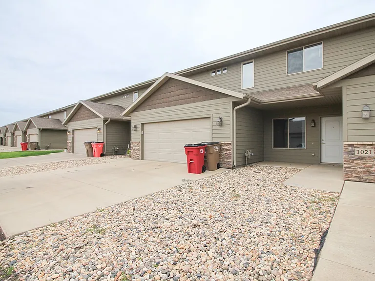 Tanner Court Estates -3 bed units townhouses in Tea, SD! — Photo 78