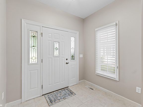 4th image of 2240 W State St